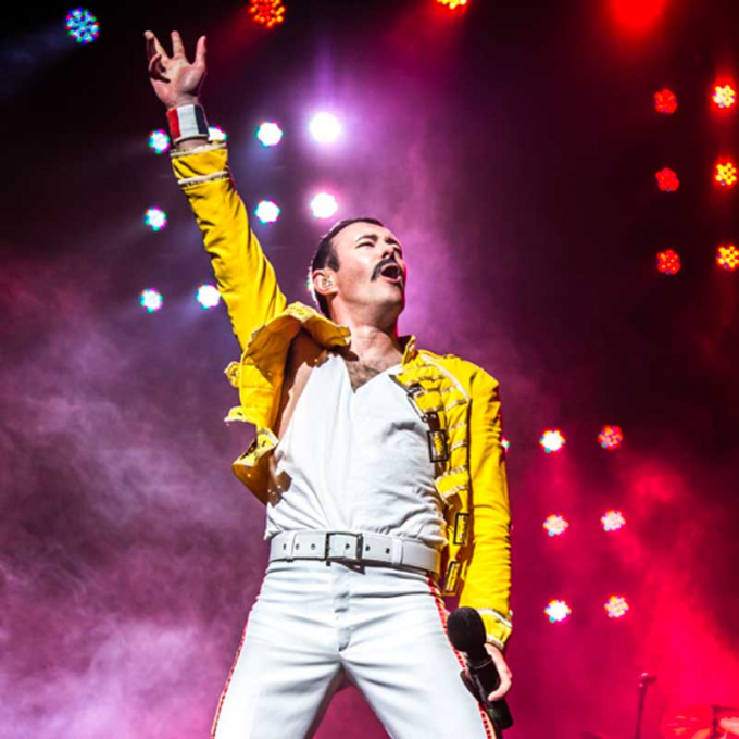 One Night of Queen - Gary Mullen and The Works at Ralston Arena